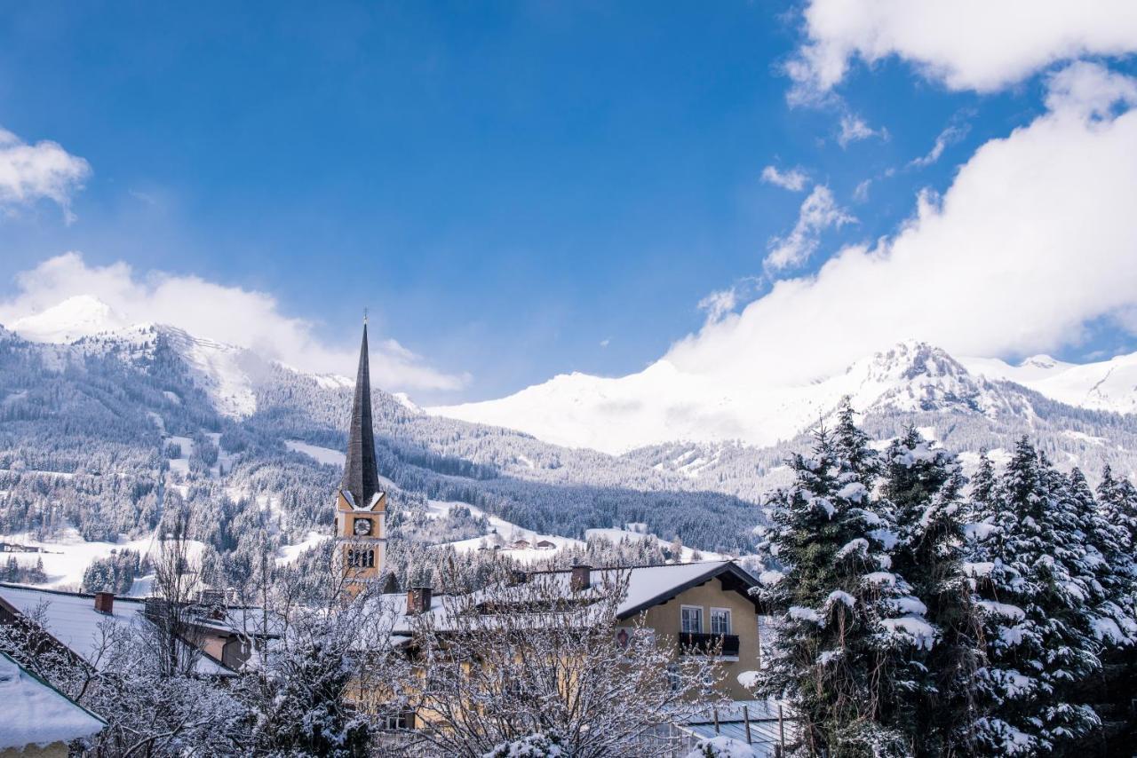 Appartements Mayr Inklusive Ganzjaehrig Gratis Zugang Zur Alpentherme Und Im Sommer Kostenlose Bergbahnnutzung Бад Хофгащайн Екстериор снимка