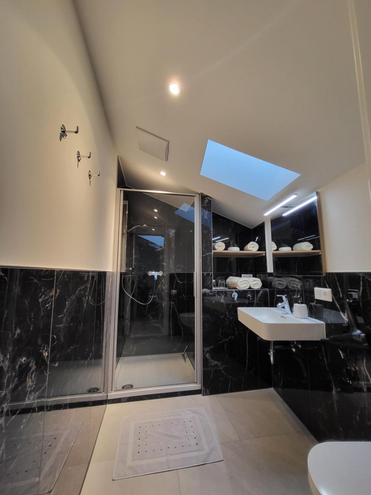 Appartements Mayr Inklusive Ganzjaehrig Gratis Zugang Zur Alpentherme Und Im Sommer Kostenlose Bergbahnnutzung Бад Хофгащайн Екстериор снимка
